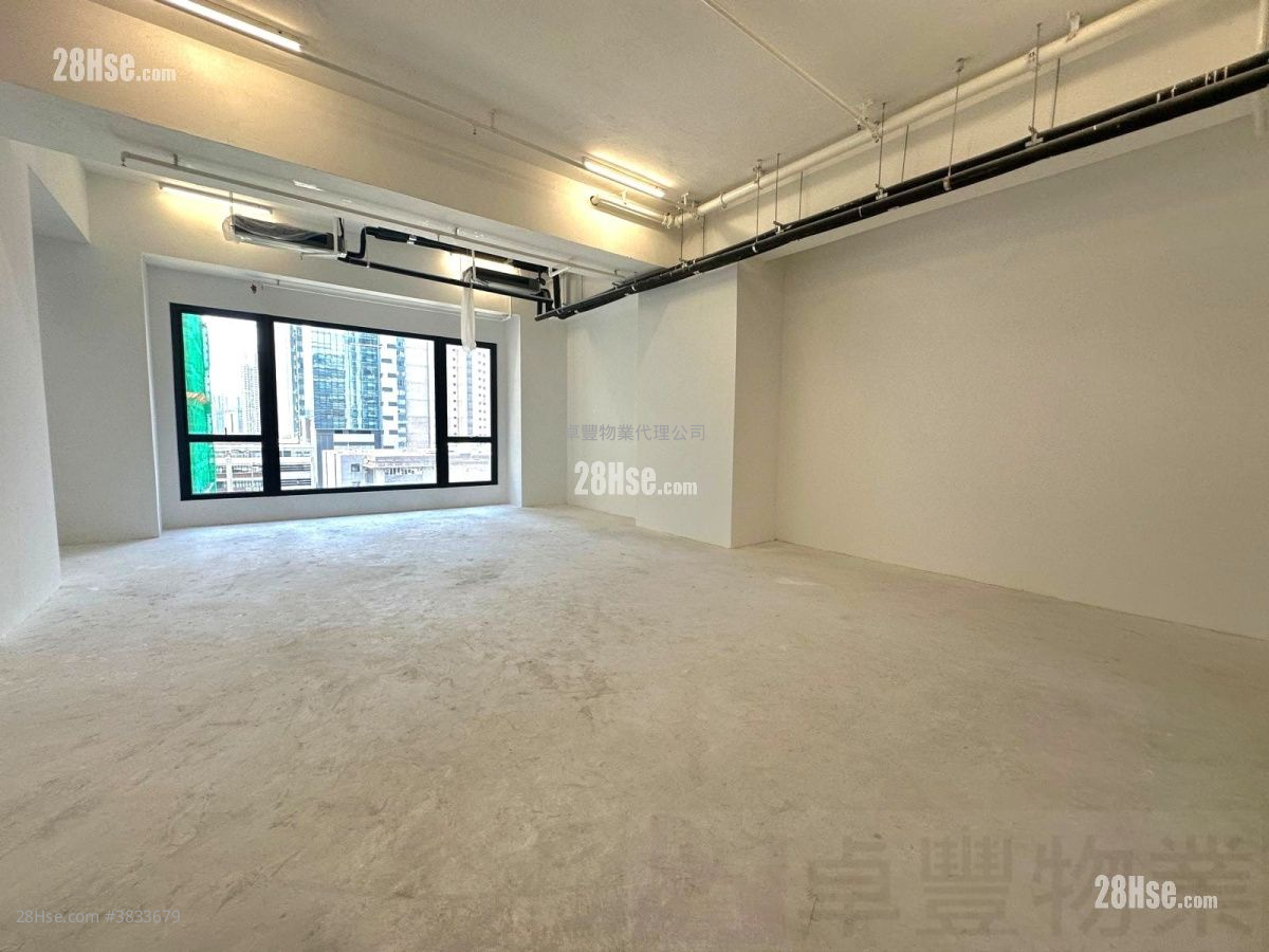 One Two One Rental 2 Toilets 1,018 ft²