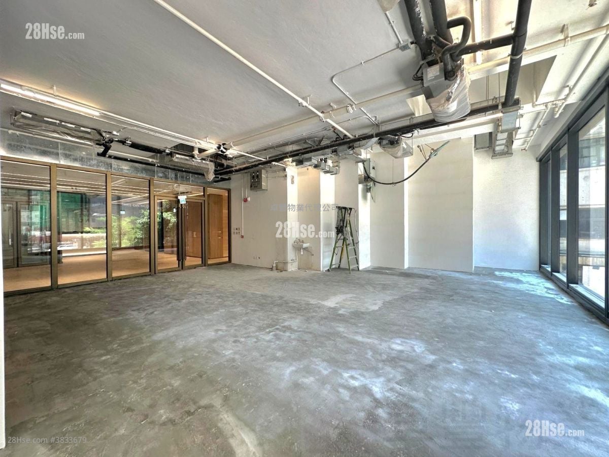One Two One Rental 2 Toilets 1,018 ft²