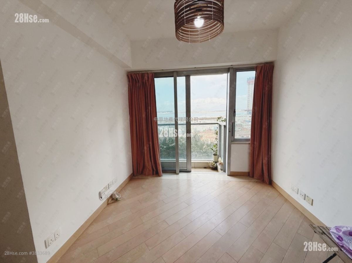 Century Link Sell 3 Bedrooms , 2 Bathrooms 639 ft²