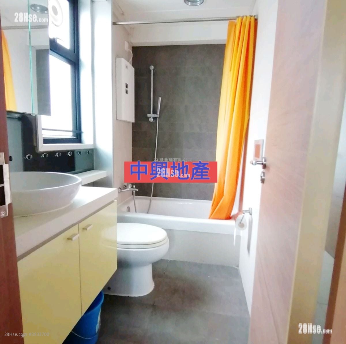 City 18 Rental 2 Bedrooms , 1 Bathroom 429 ft²