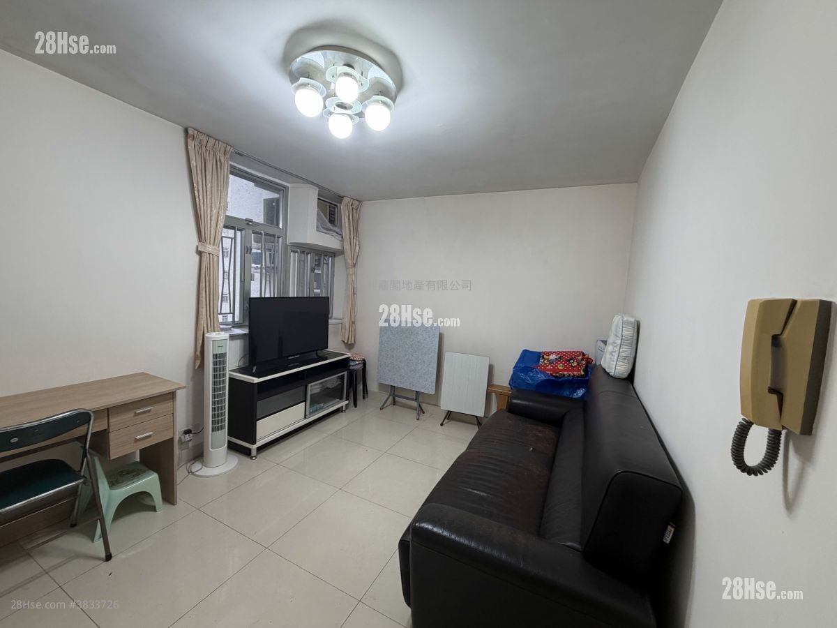 On Ning Garden Sell 3 Bedrooms 583 ft²