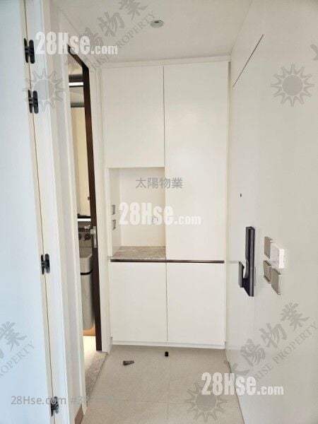 Baker Circle Euston Rental 2 Bedrooms 378 ft²
