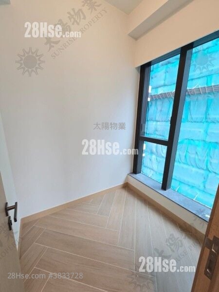 The Haddon Rental 2 Bedrooms 411 ft²