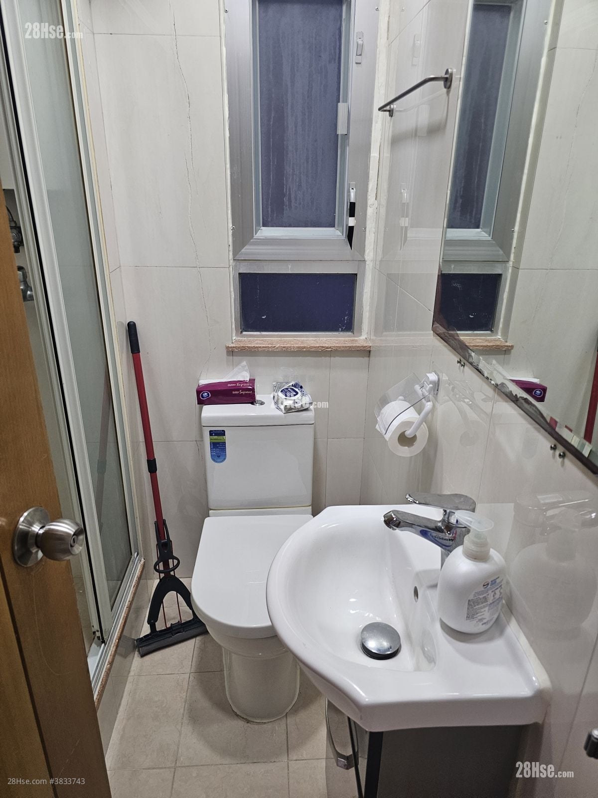 Wang Kwong Building Sell 1 Bathroom 386 ft²