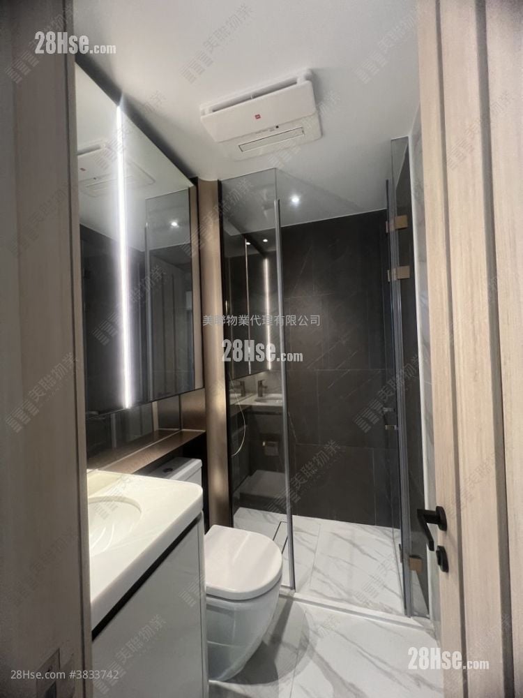 One Innovale Rental 672 ft²