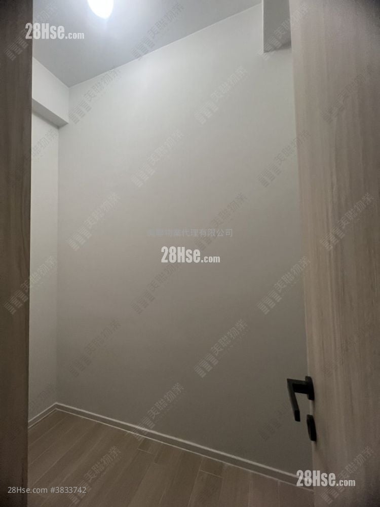 One Innovale Rental 672 ft²