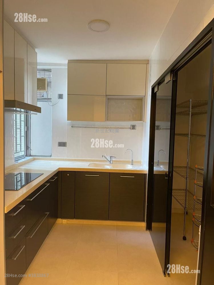 Harbour Heights Sell 2 Bedrooms , 1 Bathroom 628 ft²