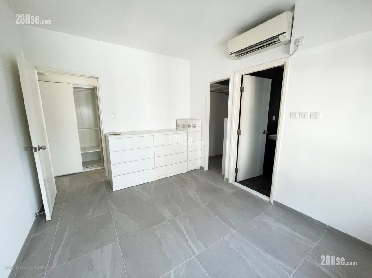 Champion Court Rental 2 Bedrooms , 2 Bathrooms 970 ft²