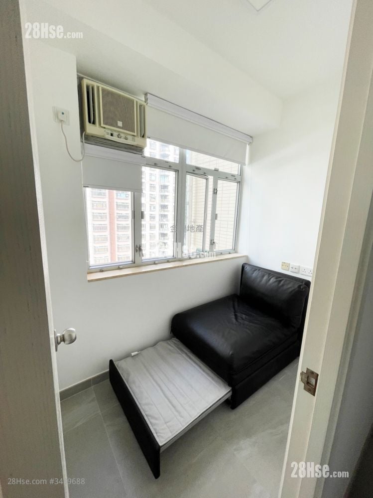 Champion Court Rental 2 Bedrooms , 2 Bathrooms 970 ft²