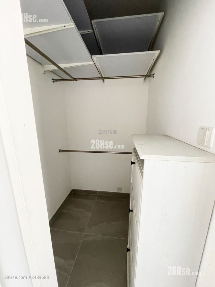 Champion Court Rental 2 Bedrooms , 2 Bathrooms 970 ft²