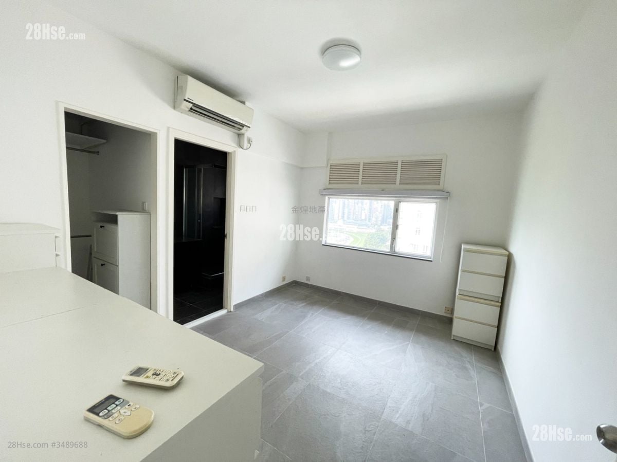Champion Court Rental 2 Bedrooms , 2 Bathrooms 970 ft²