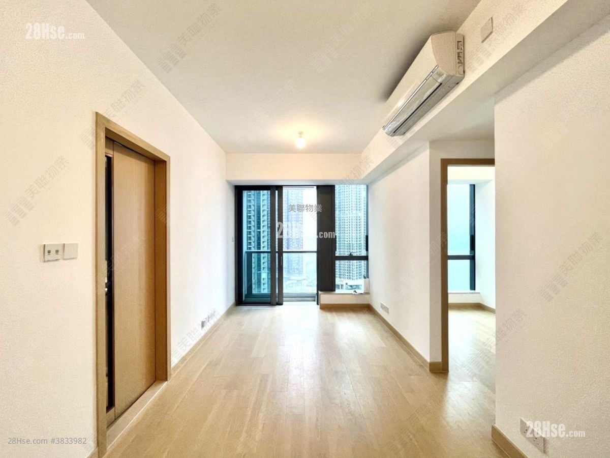 Montara Sell 2 Bedrooms 561 ft²