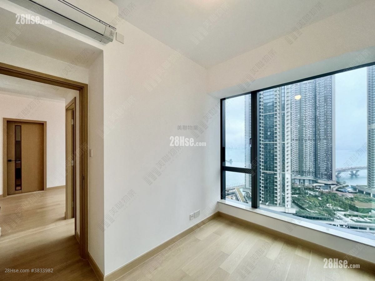 Montara Sell 2 Bedrooms 561 ft²