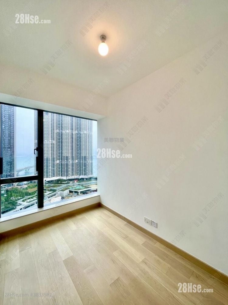 Montara Sell 2 Bedrooms 561 ft²