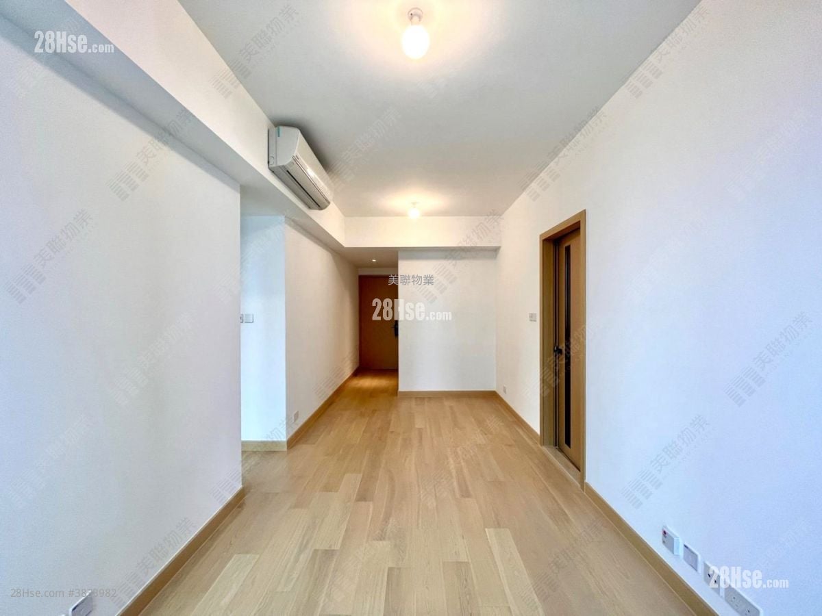 Montara Sell 2 Bedrooms 561 ft²