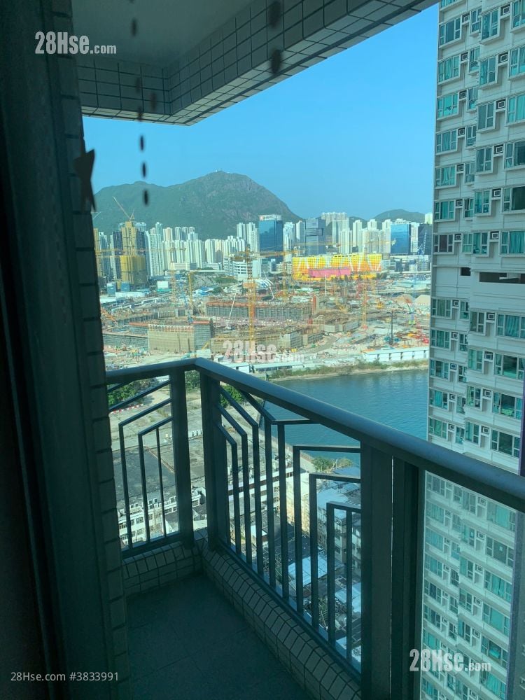 Grand Waterfront Sell 2 Bedrooms , 1 Bathroom 360 ft²