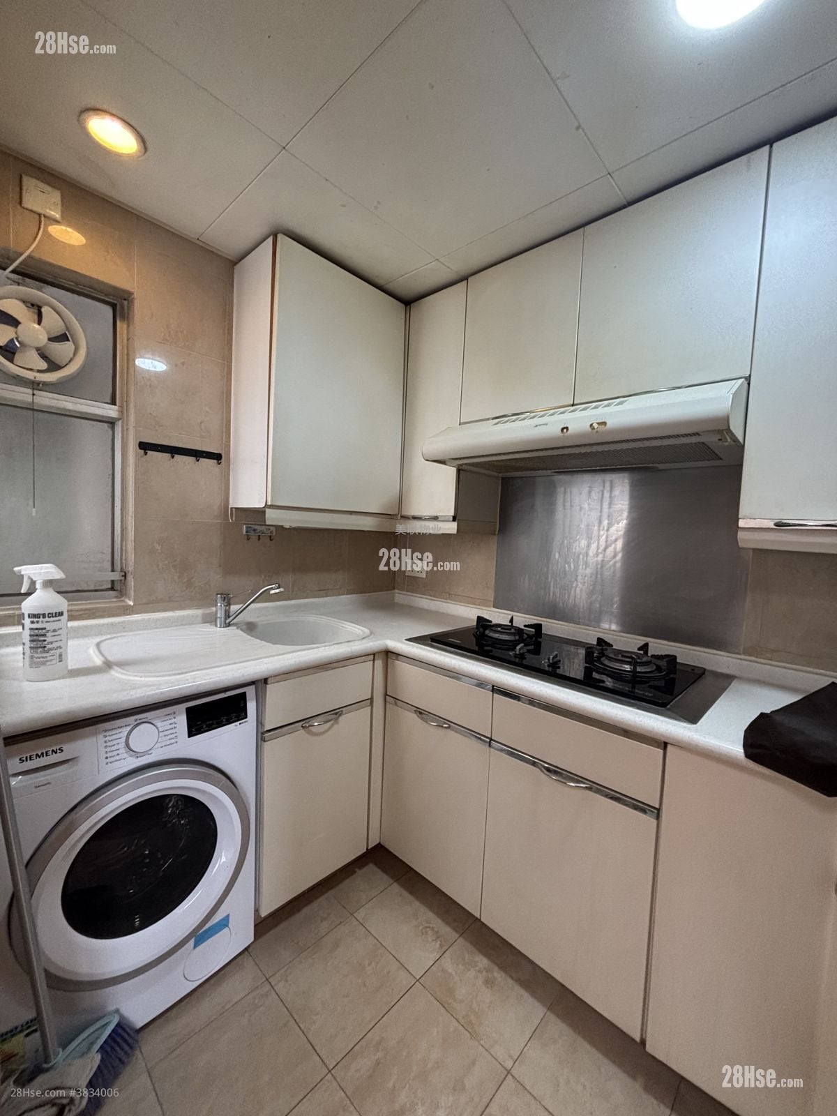 Kingswood Villas Sell 2 Bedrooms , 1 Bathroom 441 ft²
