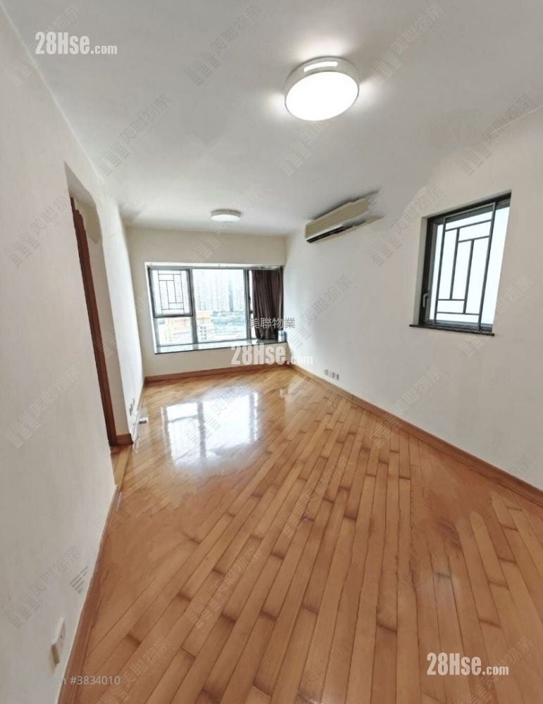 Park Central Sell 2 Bedrooms 465 ft²