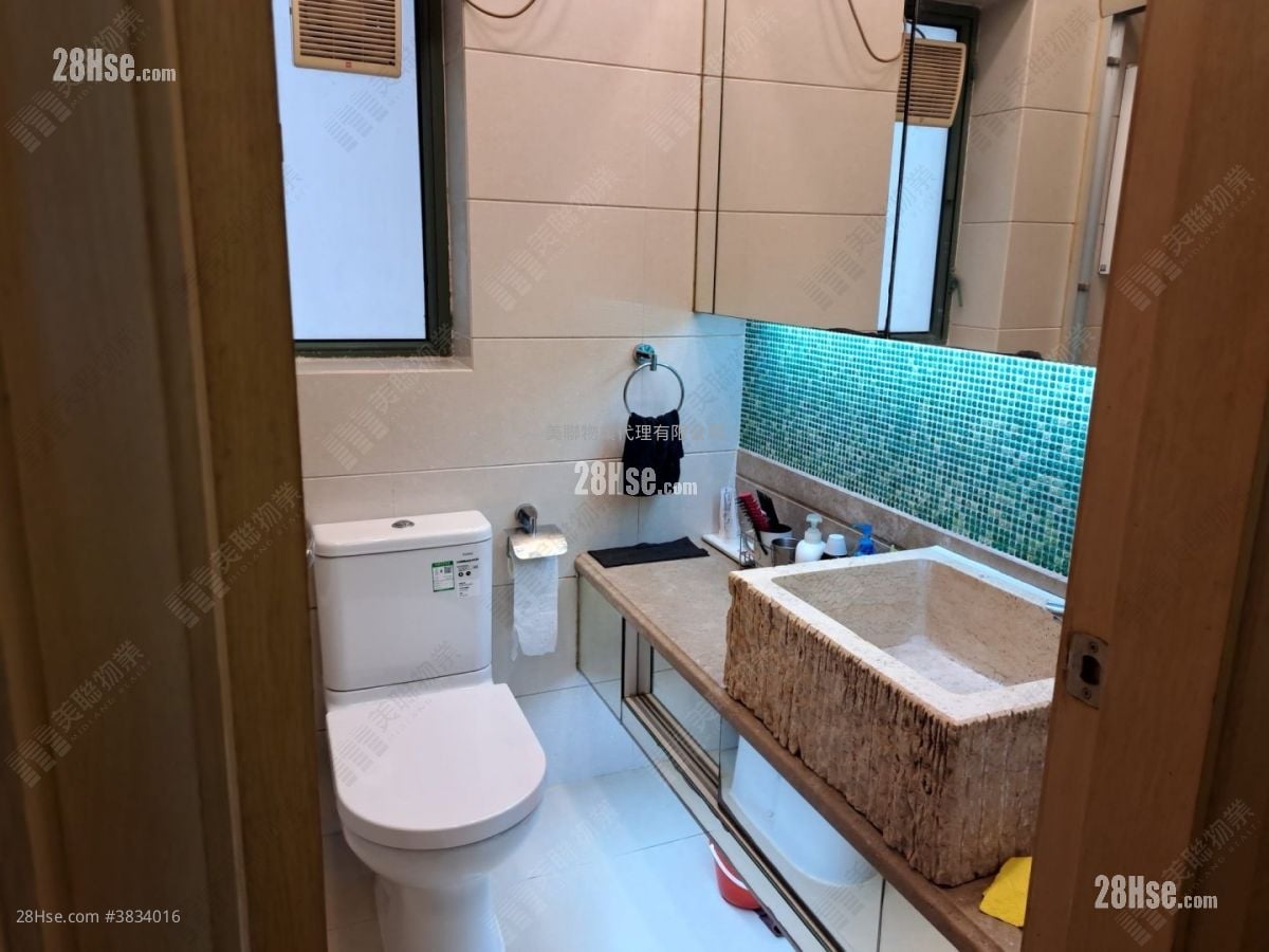 Island Harbourview Sell 1 Bathroom 464 ft²