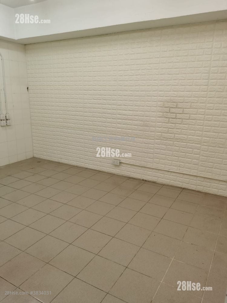 Elite Industrial Centre Rental 1,105 ft²