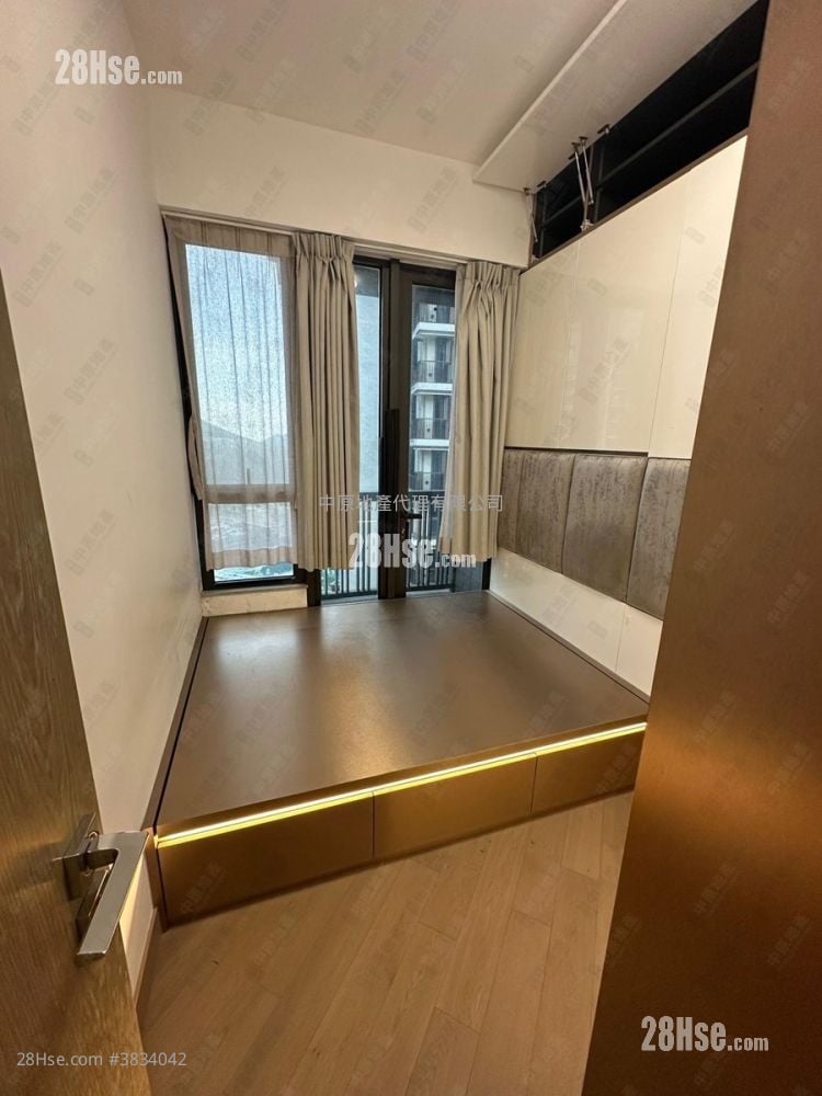 Wings At Seaii Sell 3 Bedrooms 532 ft²