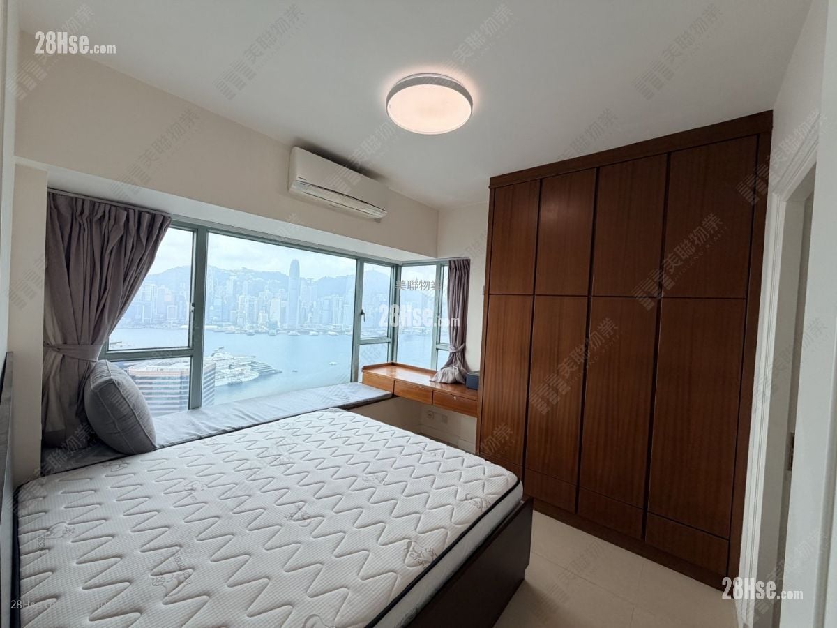 主人房: 港景峰 租盘 3 房 , 2 浴室 821 平方尺