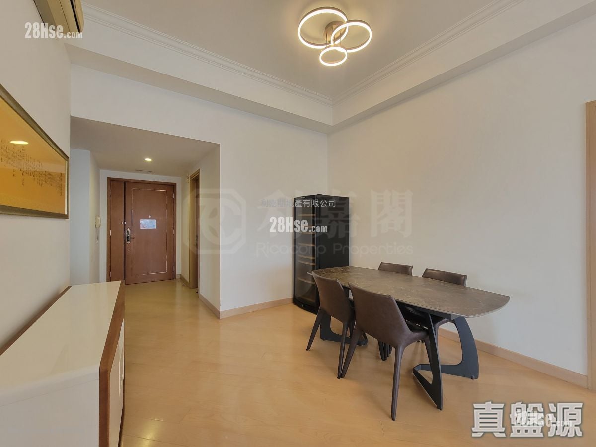 The Masterpiece Rental 3 Bedrooms , 2 Bathrooms 1,474 ft²