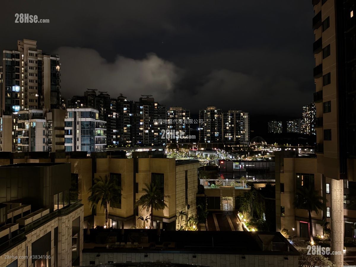 Alto Residences Sell 2 Bedrooms , 2 Bathrooms 622 ft²