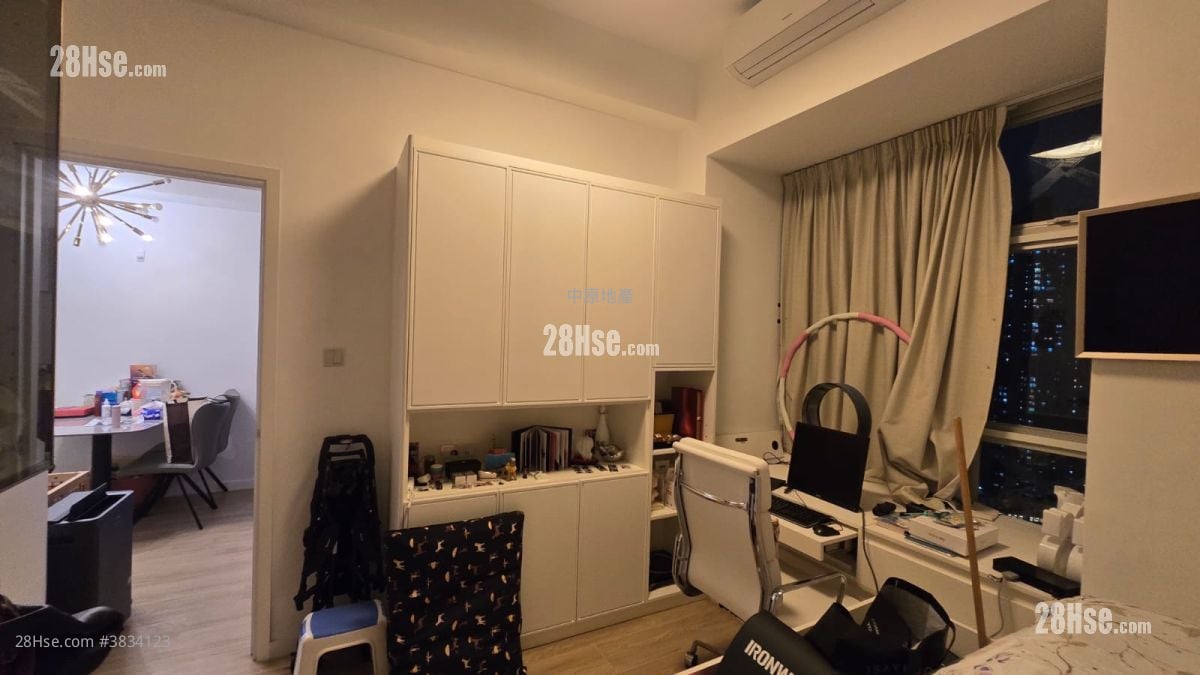 bedroom 1: Lime Stardom Sell 2 Bedrooms , 1 Bathroom 487 ft²