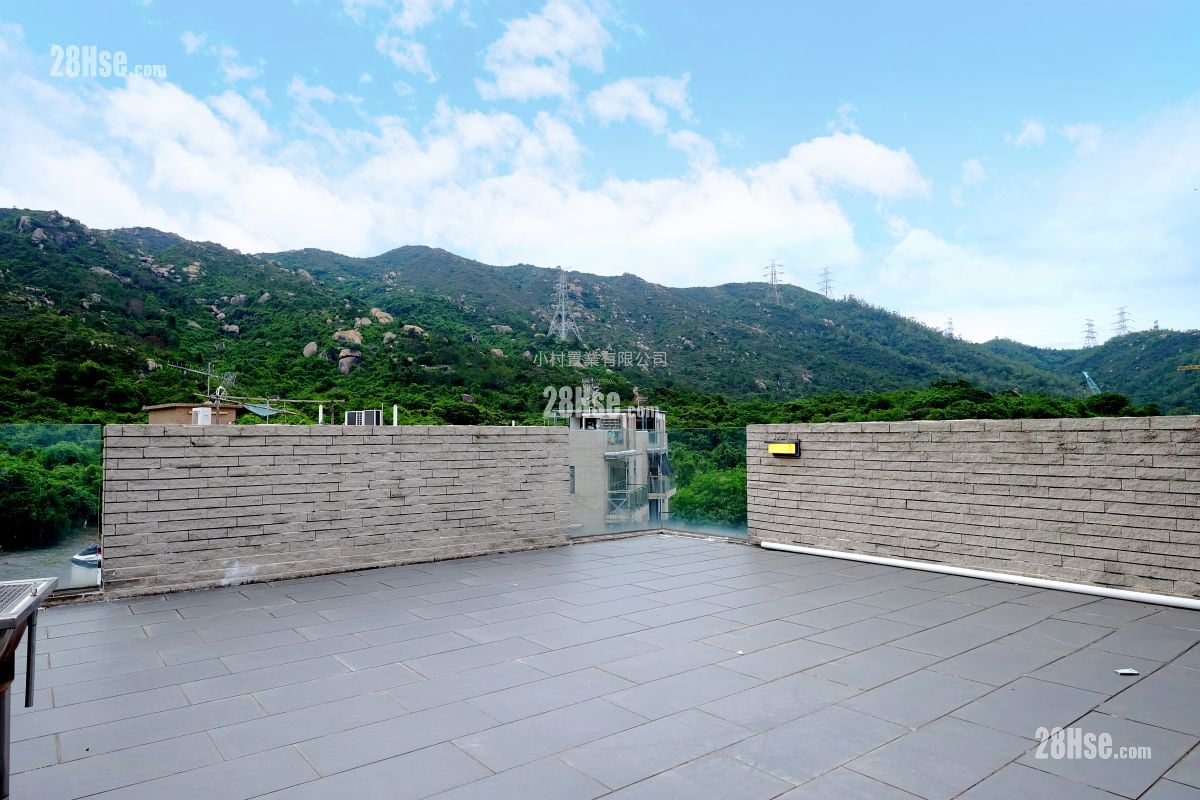 天台: 南朗 售盤 3 房 , 1 浴室 635 平方呎
