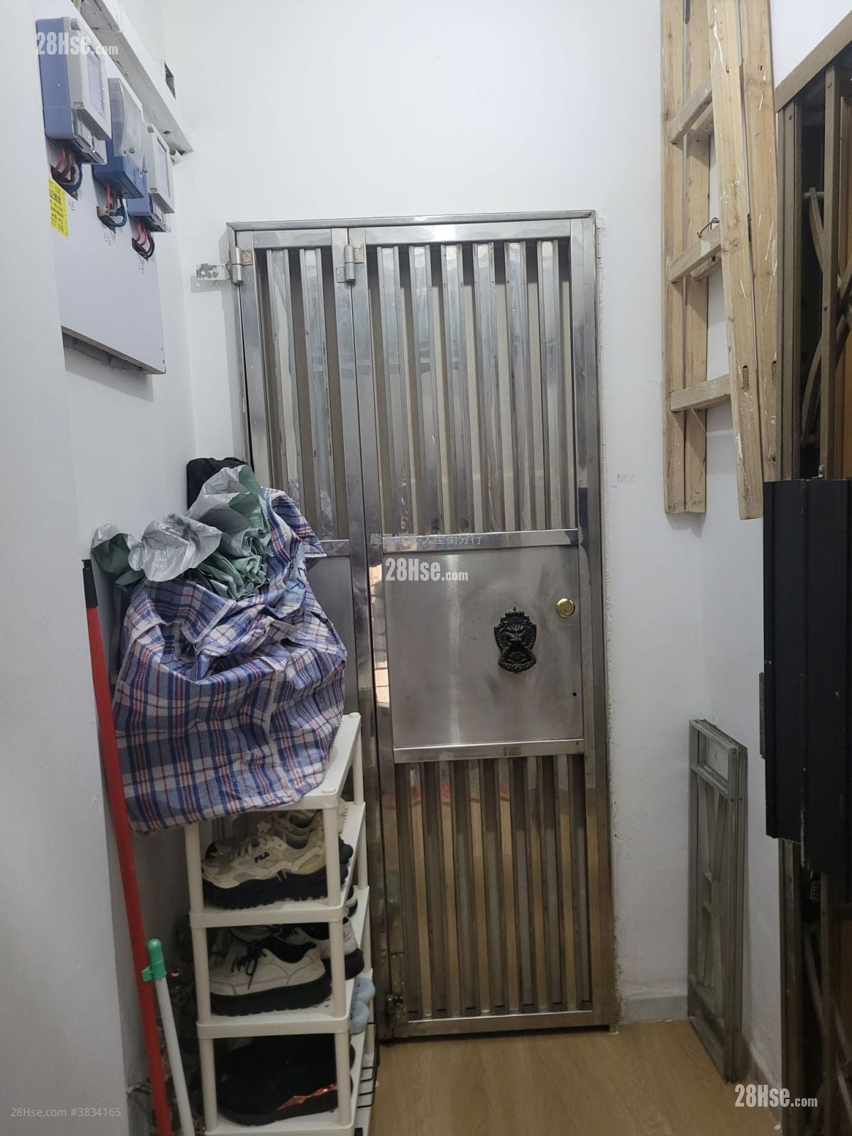 Apartment Sell 3 Bedrooms , 3 Bathrooms 635 ft²