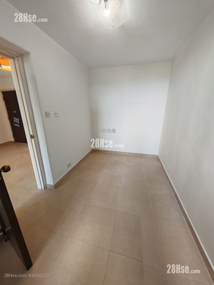 Tin Oi Court Sell 2 Bedrooms , 1 Bathroom 546 ft²