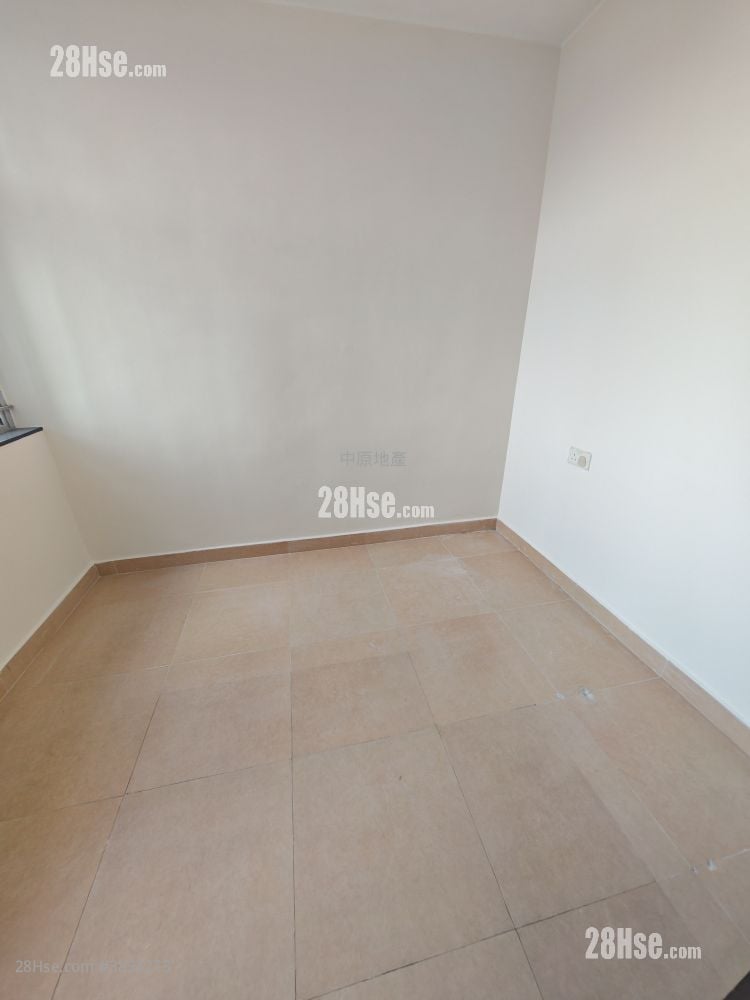 Tin Oi Court Sell 2 Bedrooms , 1 Bathroom 546 ft²