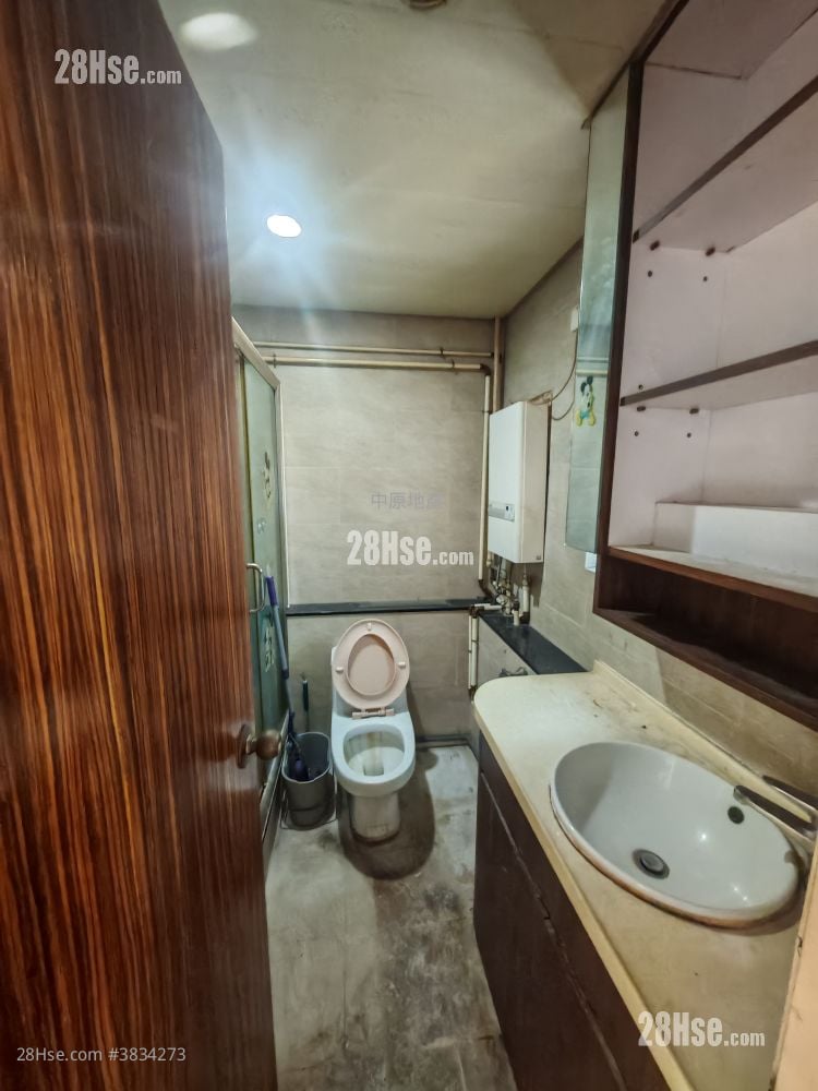 Tin Oi Court Sell 2 Bedrooms , 1 Bathroom 546 ft²