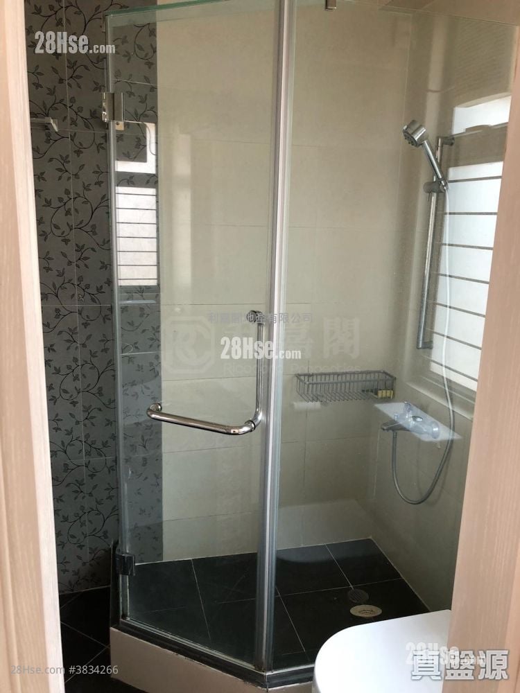 Peaksville Sell 3 Bedrooms , 2 Bathrooms 652 ft²