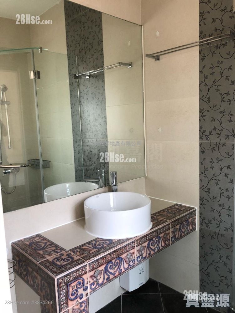 Peaksville Sell 3 Bedrooms , 2 Bathrooms 652 ft²