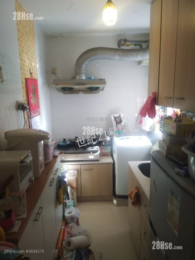 Chi Fu Fa Yuen Sell 2 Bedrooms , 1 Bathroom 439 ft²