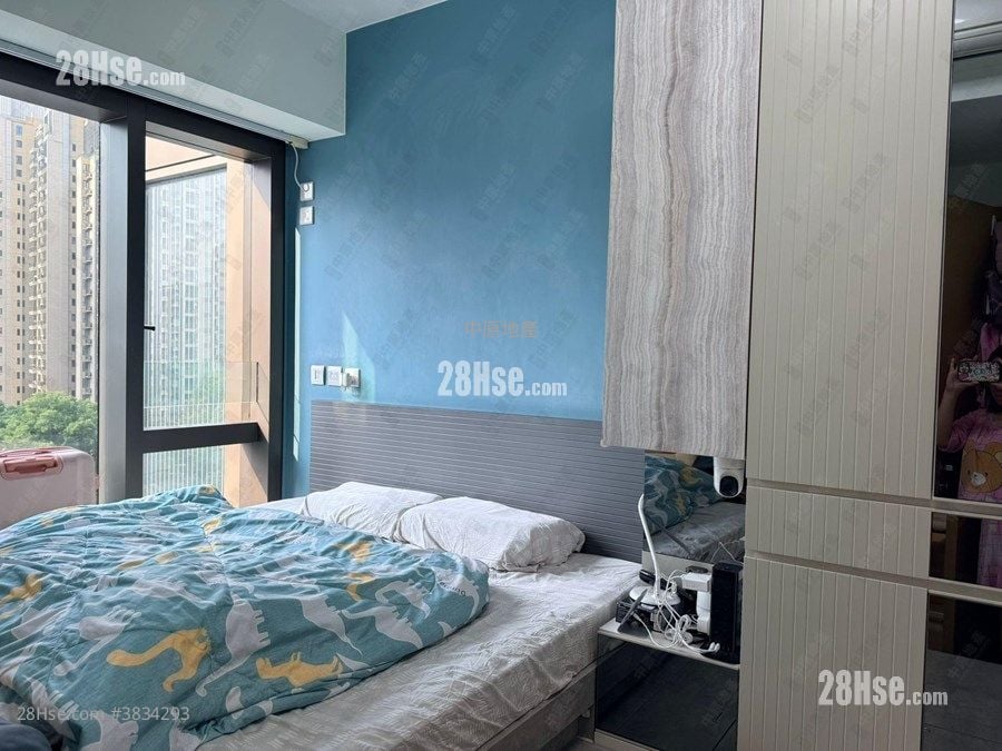 One Homantin Sell 2 Bedrooms , 1 Bathroom 509 ft²