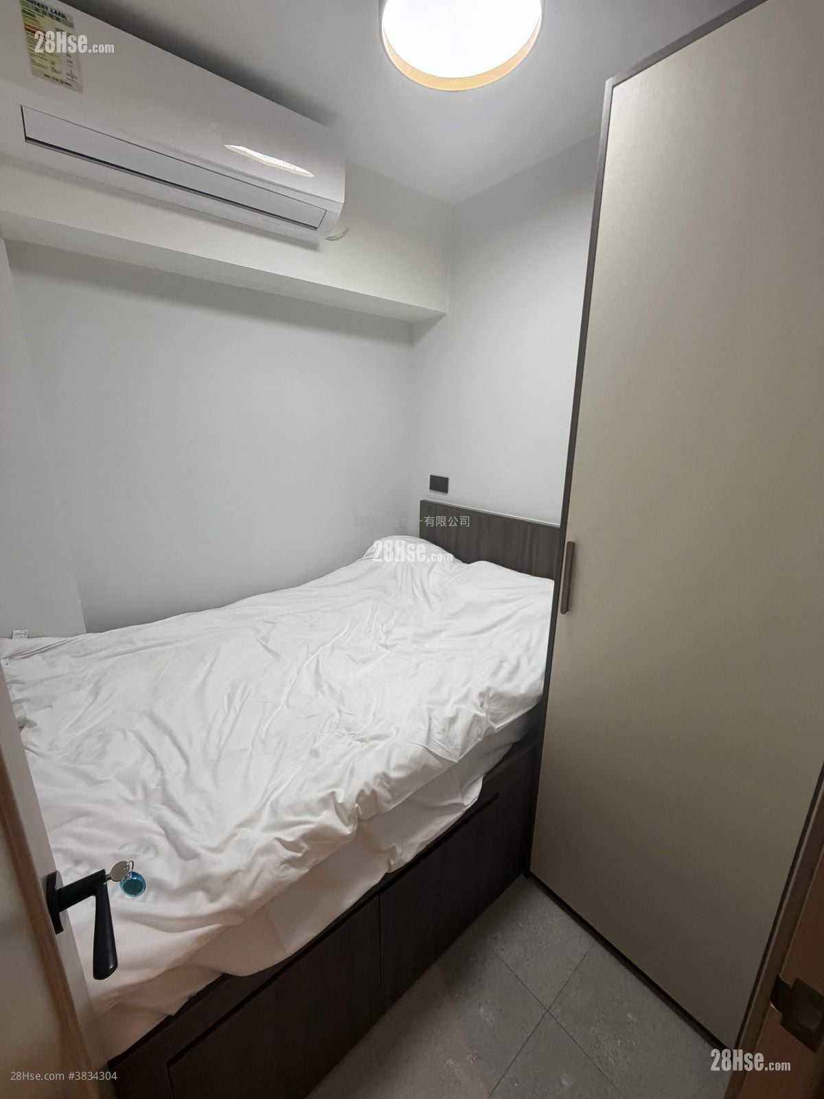 bedroom 2: 9-11 Staunton Street Rental 2 Bedrooms , 1 Bathroom 350 ft²