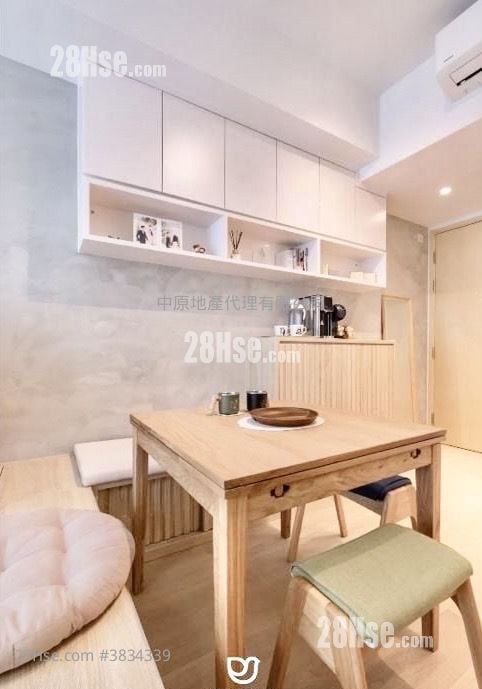 Marini Sell 1 Bedroom 370 ft²