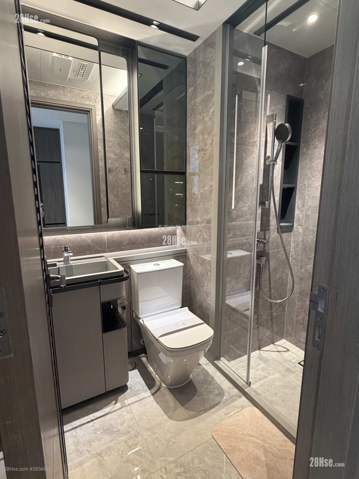 Cullinan Sky Rental 3 Bedrooms 787 ft²