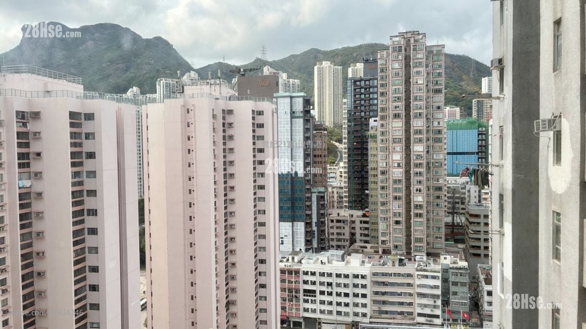 Tropicana Gardens Rental 2 Bedrooms , 1 Bathroom 333 ft²