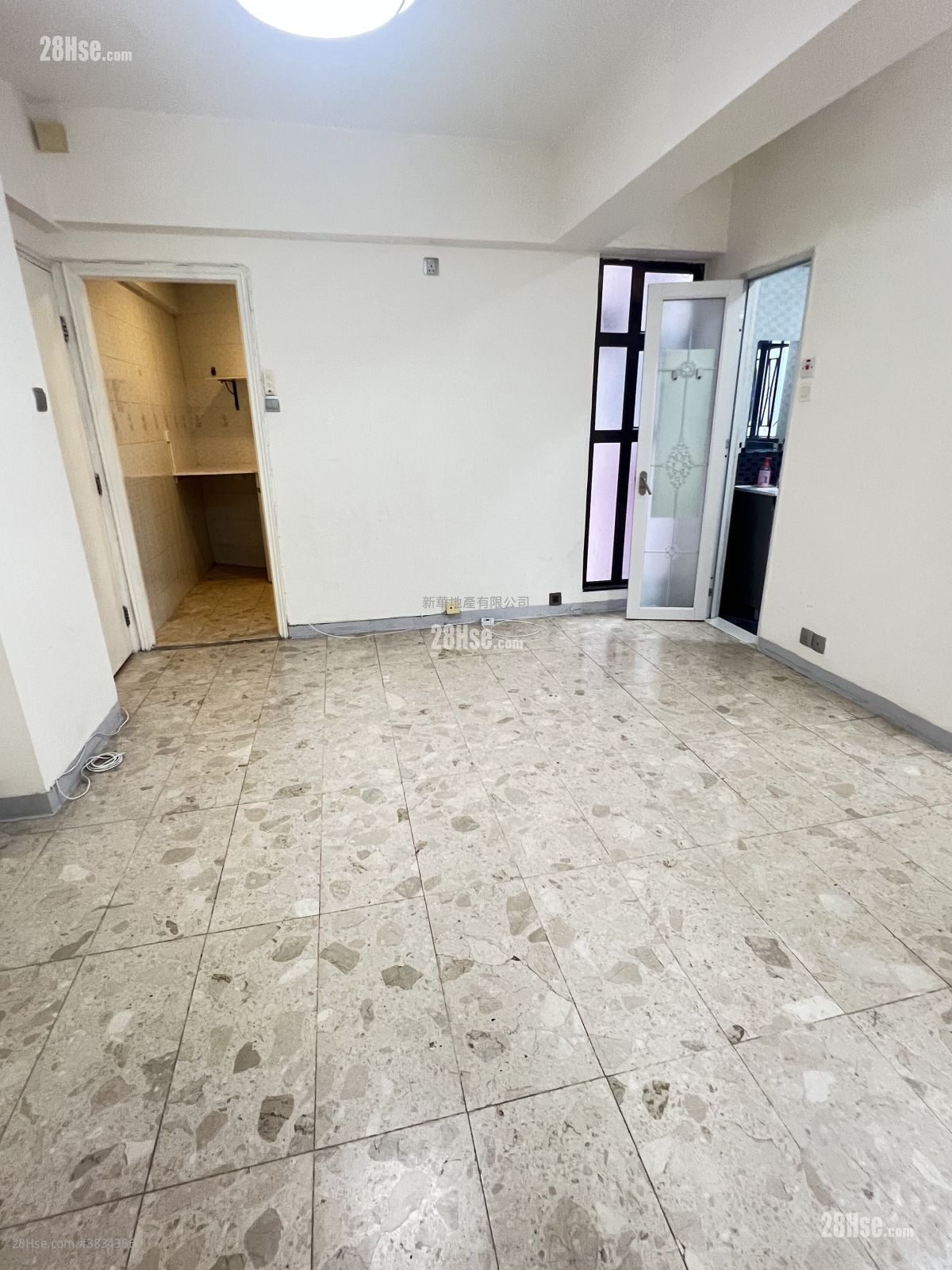 Tak Lee Building Rental 2 Bedrooms , 1 Bathroom 423 ft²
