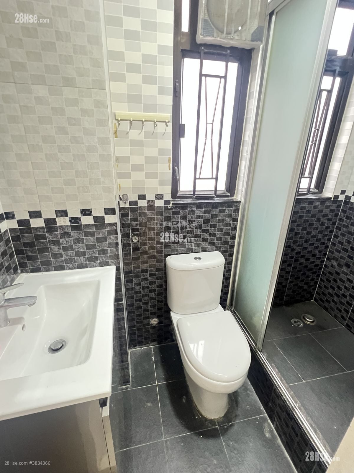 Tak Lee Building Rental 2 Bedrooms , 1 Bathroom 423 ft²