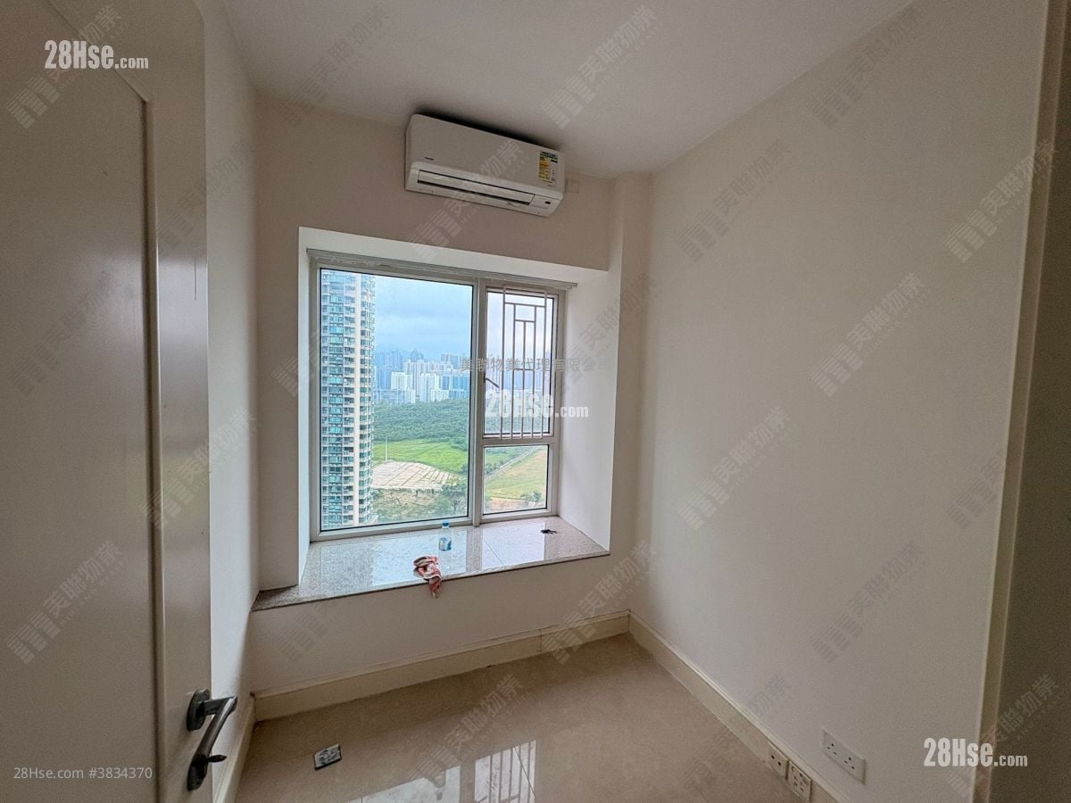 The Capitol Rental 4 Bedrooms , 2 Bathrooms 840 ft²