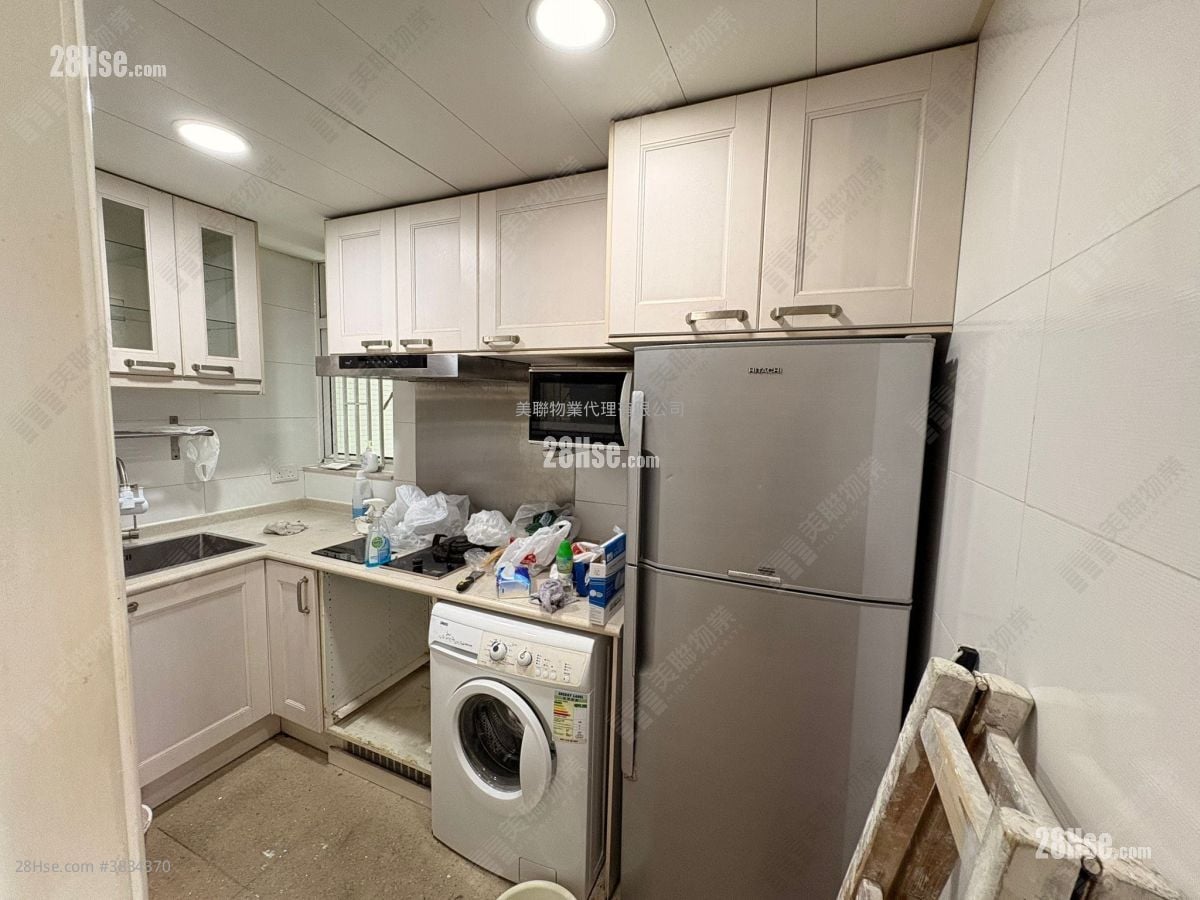 The Capitol Rental 4 Bedrooms , 2 Bathrooms 840 ft²