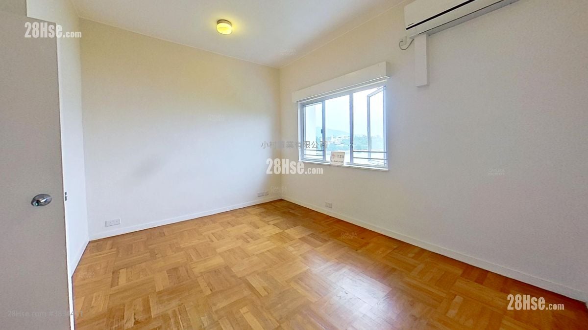 master room: Cape Road 30 Rental 2 Bedrooms , 1 Bathroom 775 ft²