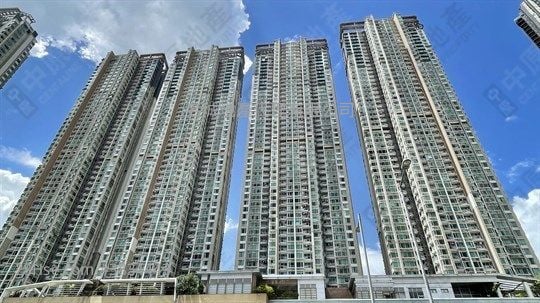 名城 售盘 4 房 , 2 浴室 958 平方尺