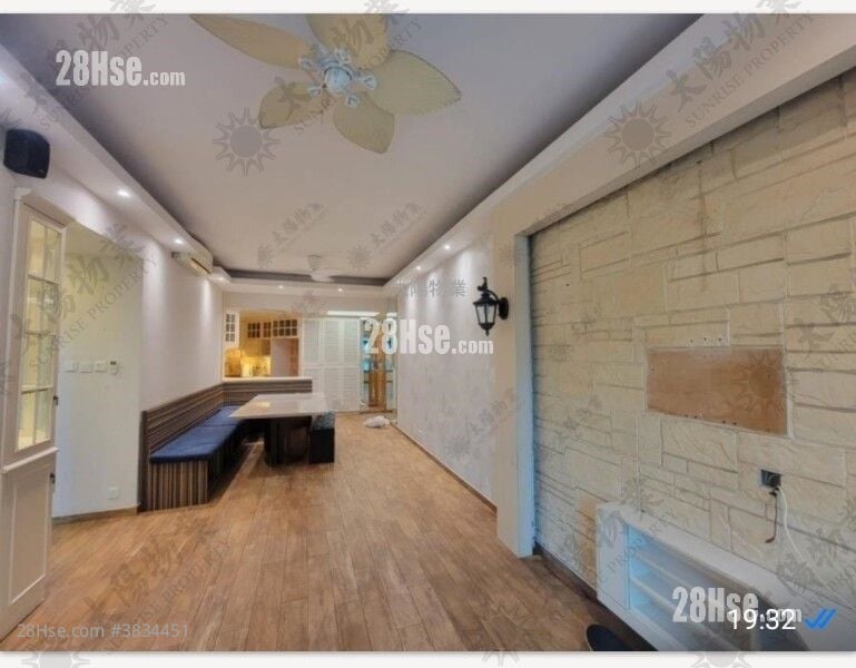 Royal Peninsula Sell 4 Bedrooms 968 ft²