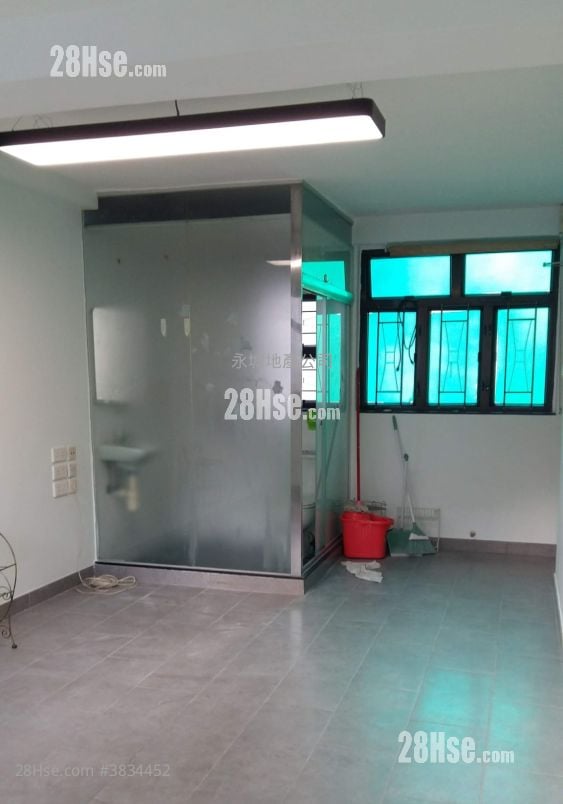 Houston Court Sell Studio , 1 Bathroom 240 ft²